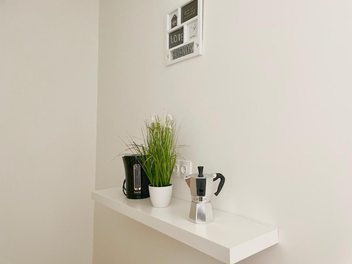 ウィーンBright Modern Flat With Balconyアパートメント エクステリア 写真
