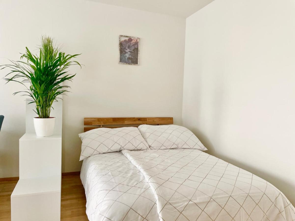 ウィーンBright Modern Flat With Balconyアパートメント エクステリア 写真